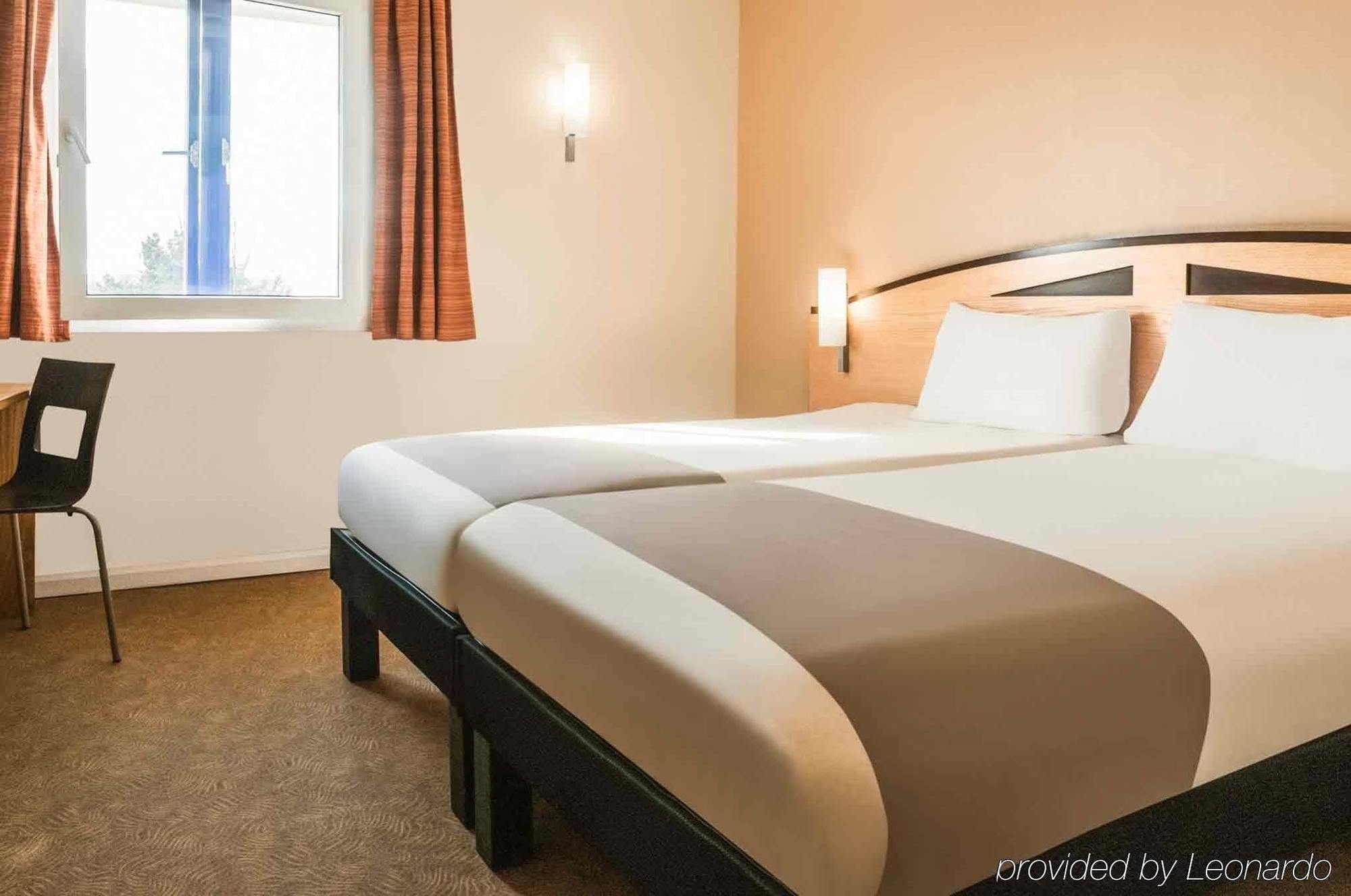 Ibis Lincoln Hotel North Hykeham Exterior foto